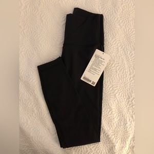 Lululemon wunder under 25” size 4 NWT